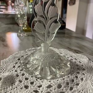Elegant Crystal Floral Perfume Bottle